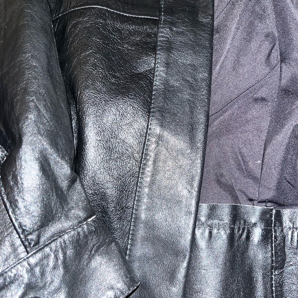Medium leather jacket!! - Picture 6 of 8